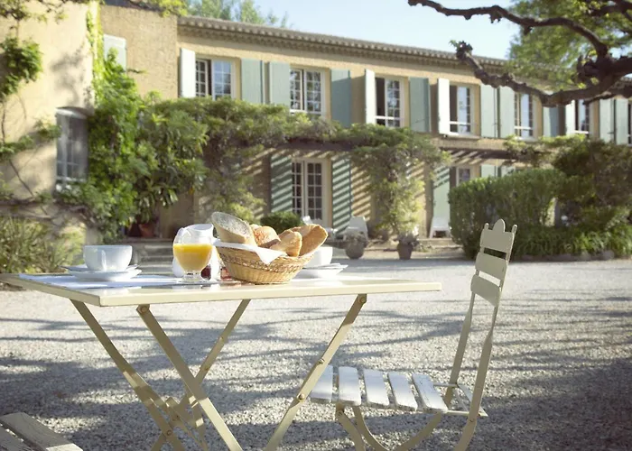 Logis Hôtel Castel Mouisson