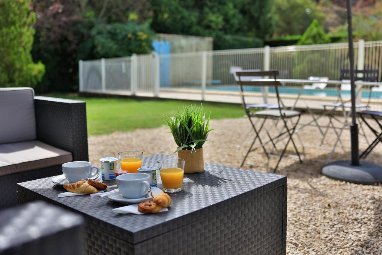 Logis Castel Mouisson Hotel 3*