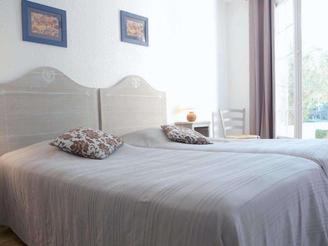 Logis Castel Mouisson Hotel 3*